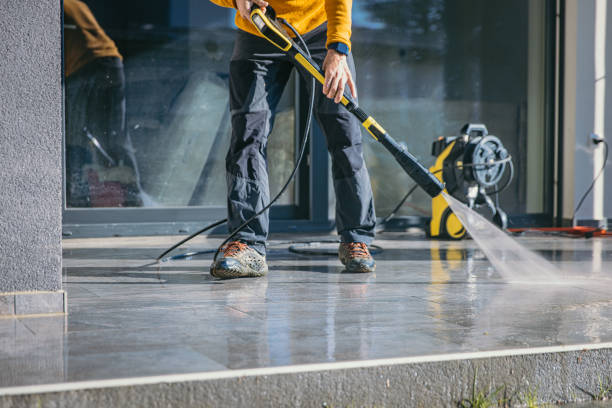 Best Sidewalk Pressure Washing  in Fincastle, TN
